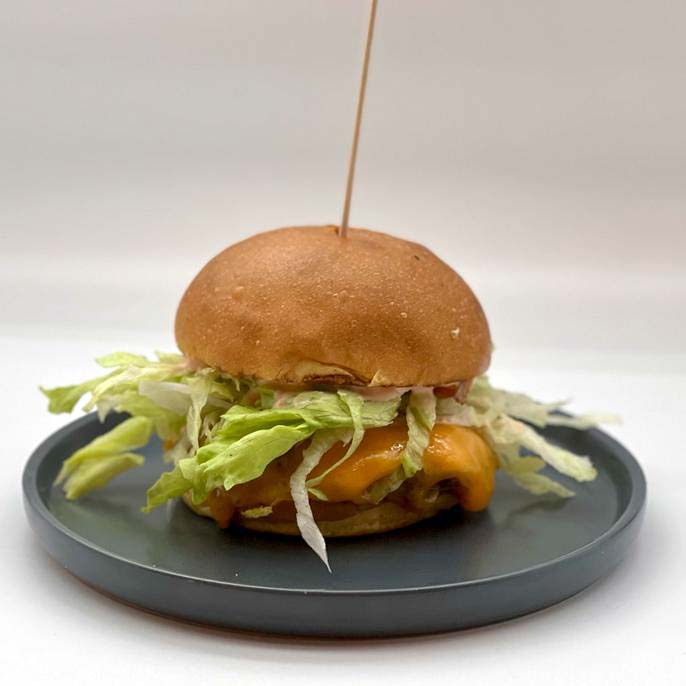 Menü Cantina Cheese Burger mit Beilage